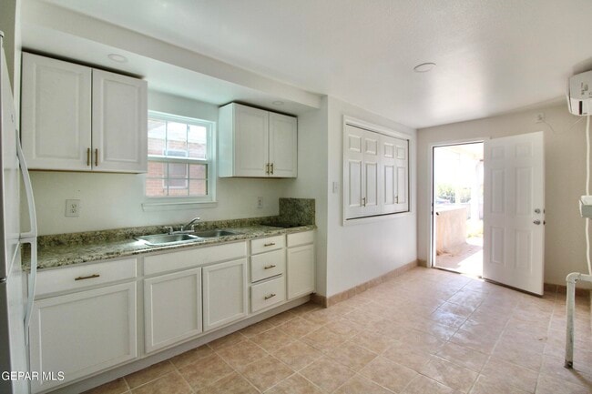 Photo - 614 Marr St Apartamento Unidad D