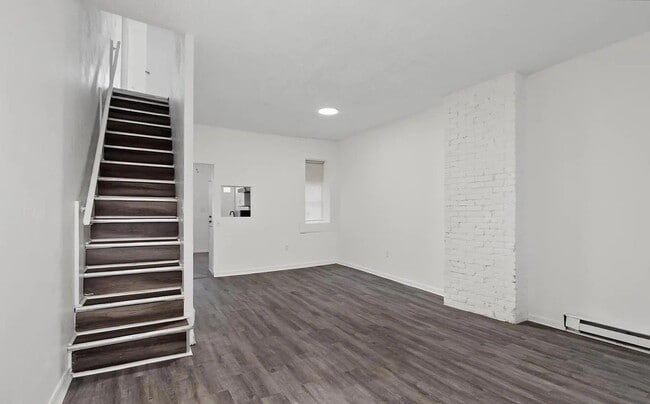 Photo - 460 S Pershing Ave