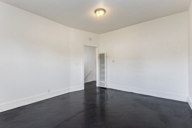 Photo - 1735 Foothill Blvd #A - 3 Beds | 1 Bath Unit 1735-A
