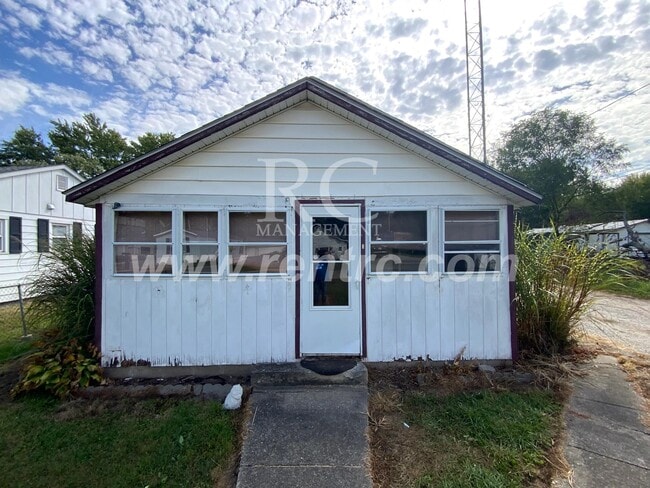 Building Photo - 117 Vance-