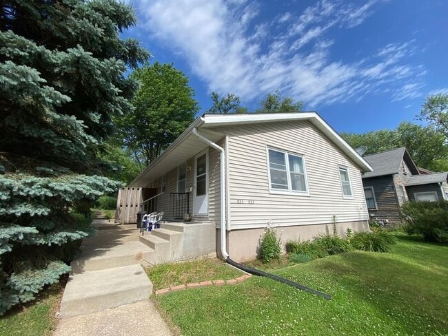 $1,250 | 2 Bedroom, 1 Bathroom Duplex | No... - $1,250 | 2 Bedroom, 1 Bathroom Duplex | No... House
