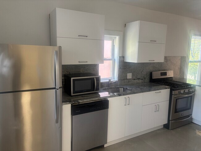 Photo - 774 State St Unit s 2