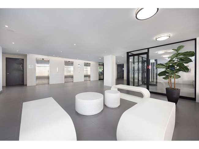 Photo - Promenade Court Apartments