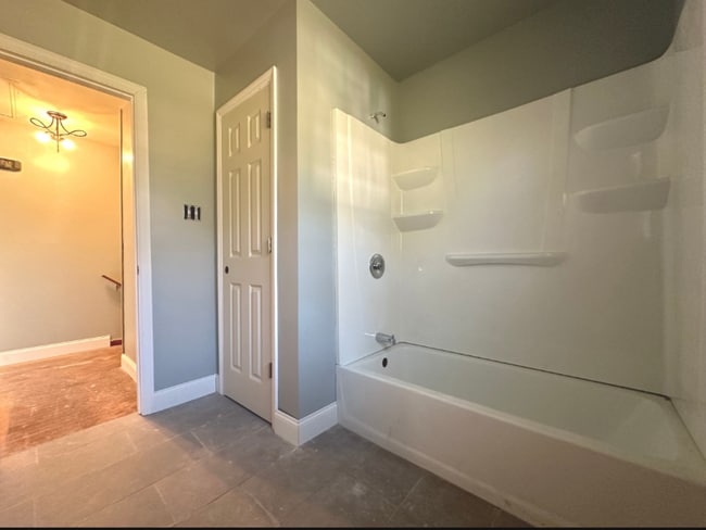 Photo - 2718 Winchester Rd NW