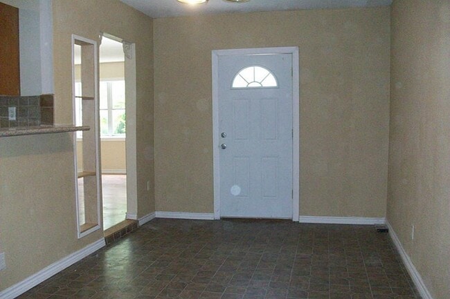 Photo - 500 Bluebonnet Dr