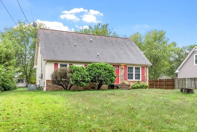 Photo - 4 Bedroom Pet Friendly Home For Rent With The 1ST TWO WEEKS FREE!!!