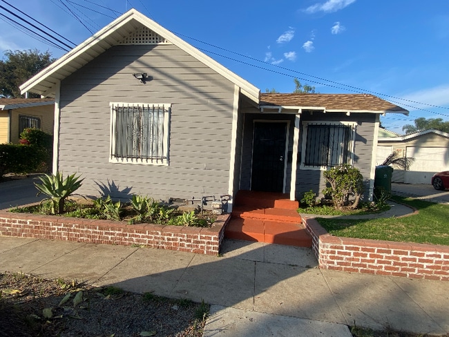 Building Photo - 725 S Osage Ave Rental