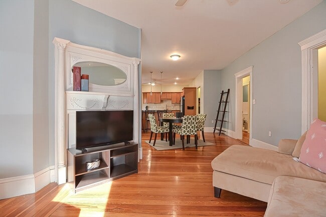 Photo - 762 Columbia Rd Unit 1