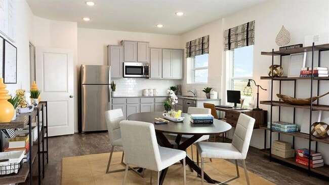 Photo - 10524 Steinbeck Dr