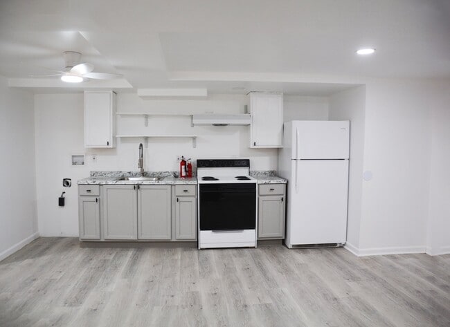 Photo - 2350 Baldwin Ave Unit 1B