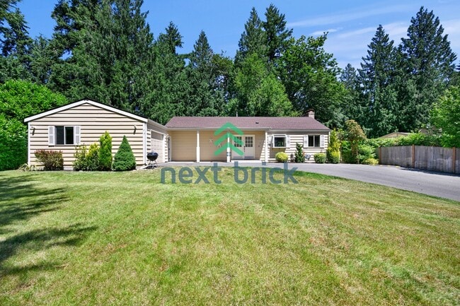 Building Photo - "Discover Spacious Comfort for multi-generational living: 4-Bedroom Home with additional kitchene...