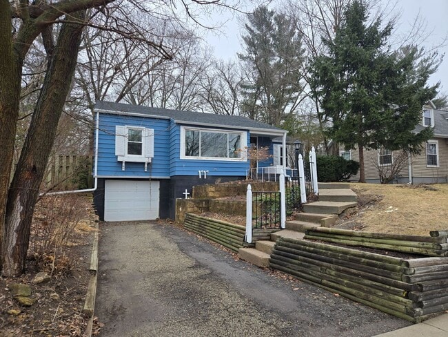 Photo - Charming West-Side Gem