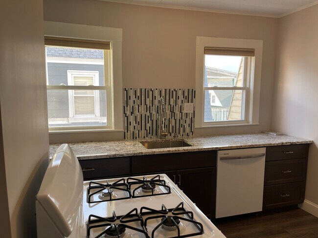 Photo - 34 Irma Ave Unit 3