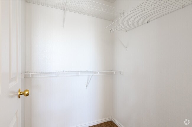 Interior Photo - Sterling Pointe Apartments