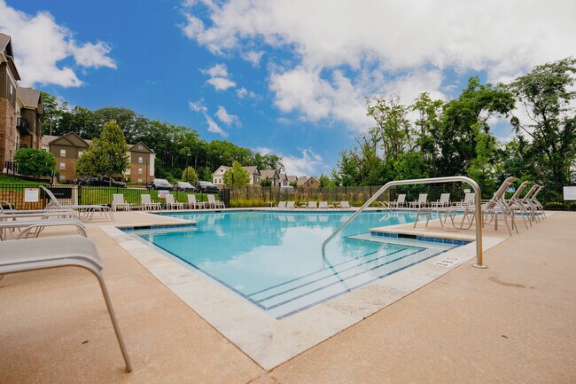 GatewayLoftsCenterville_Pool_001v3