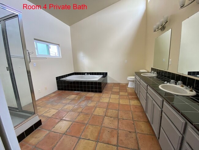 Photo - 1841 Marney Ave