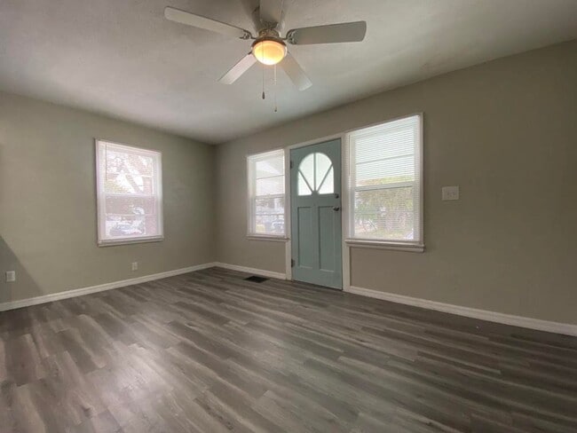 Photo - Daytona Beachside Charmer