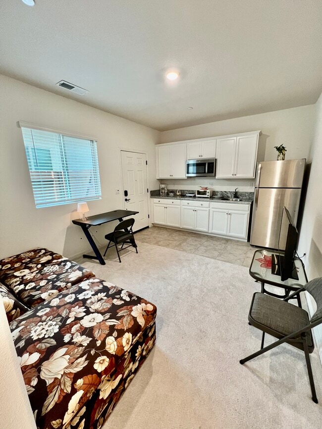 Photo - 2056 Ballet Way