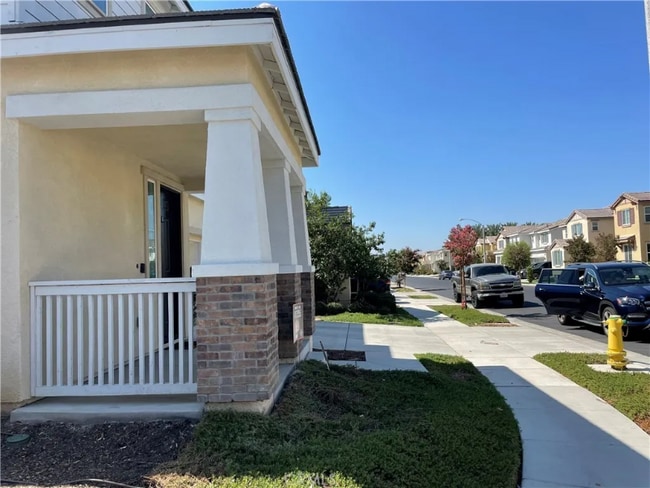 Photo - 12817 Meridian St