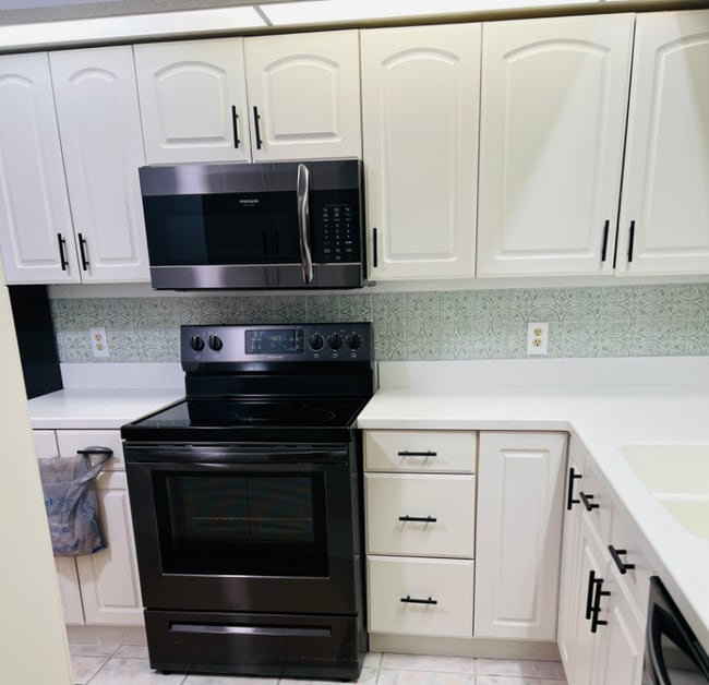 Photo - 26333 Nadir Rd