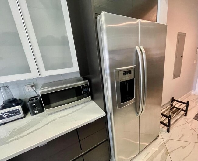 Photo - 505 Silver Beach Ave