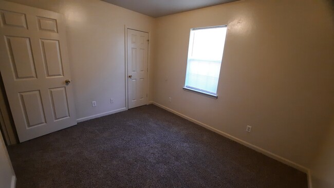 Pine Woods Apartments - West Blocton, AL
