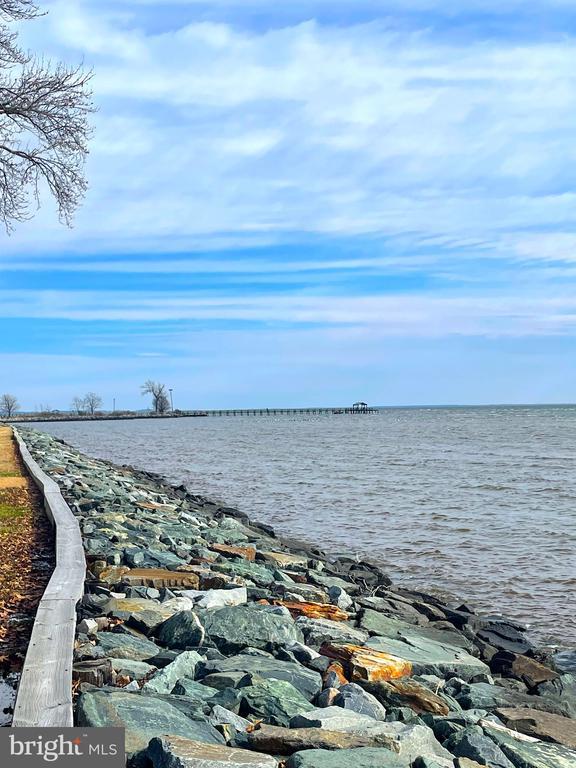 Building Photo - 5557 Franklin Blvd