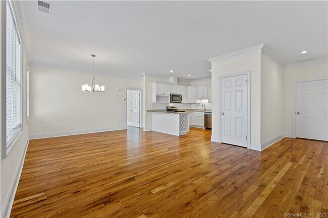 Photo - 73 W Main St Apartment Unit 6