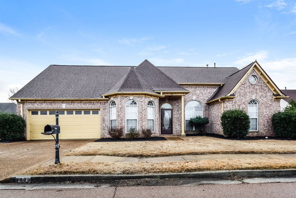 Photo - 9885 Averbury Dr