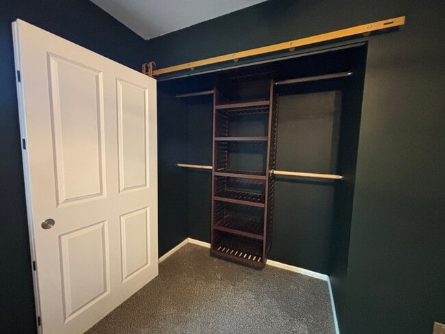 Photo - 7796 Kildare Loop NW
