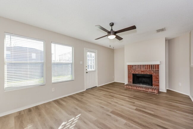 Photo - 4229 Gray Fox Dr