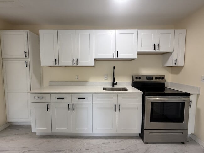 5680 28th St N Unit D5