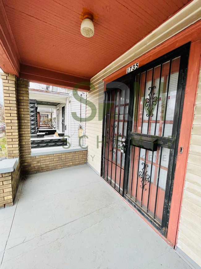 Photo - Two Bedroom House with Detached Garage-Section 8 Accepted