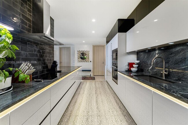 Photo - 1000 Brickell Plaza Unidad PH5203