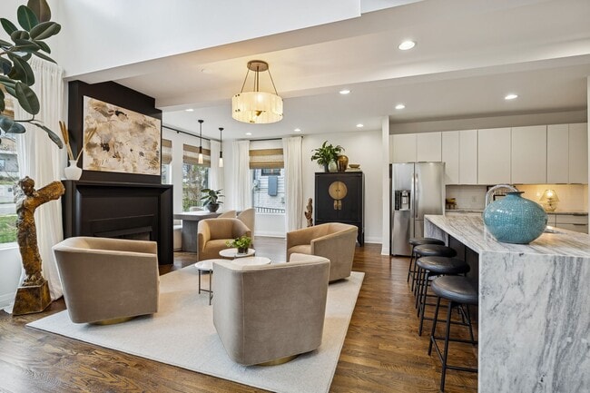 Photo - 914C Acklen Ave