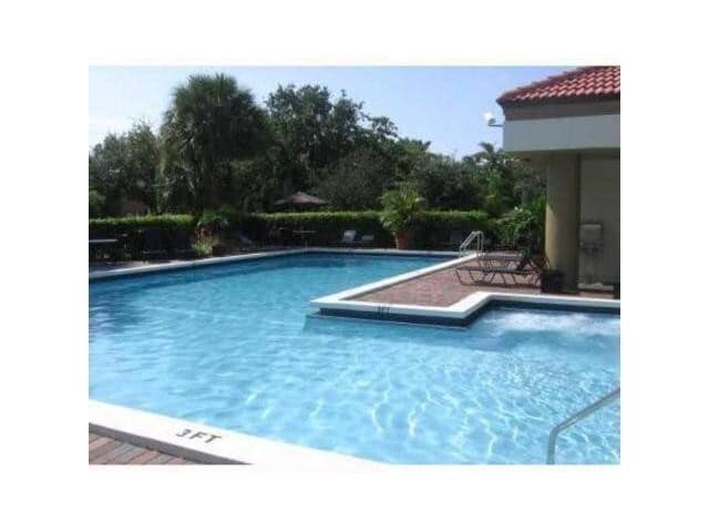 Photo - 2550 SW 18th Terrace Unit 1808