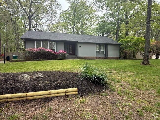 Building Photo - 2301 Thousand Oaks Dr Rental