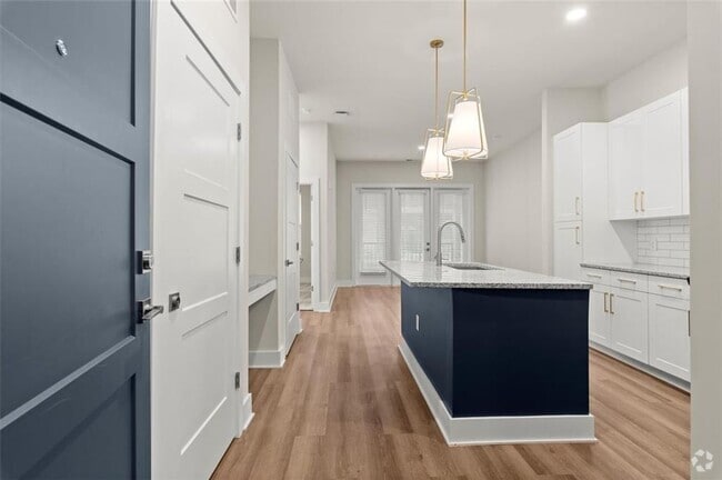 Building Photo - 2648 Sandy Plains Rd Unit 109 Rental