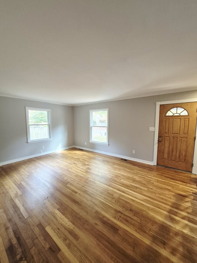 Photo - 97 Waterview Dr