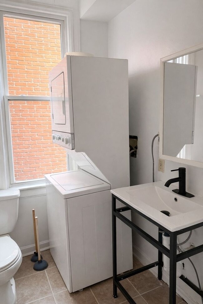 Photo - 1114 Florida Ave NE