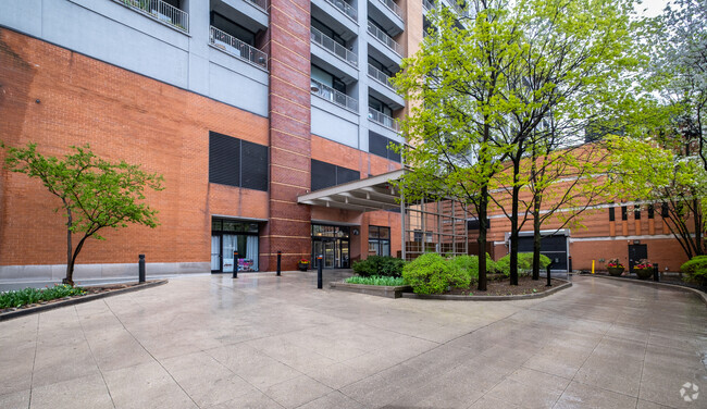 Building Photo - 1530 S State St Unit 728 Rental