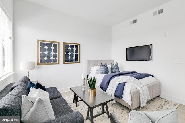 Photo - 2201 Washington Ave Unit 201