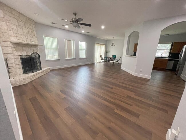 Photo - 1413 Shamitas Ct