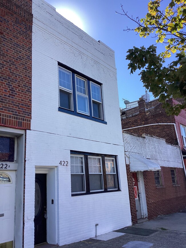 Photo - 422 Avenue C
