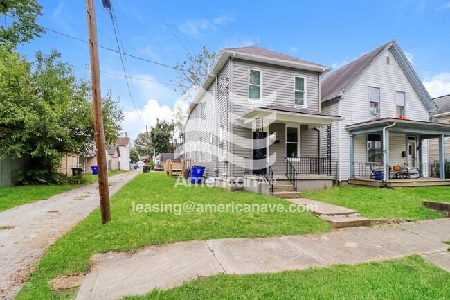 2340 Elmo Ave
