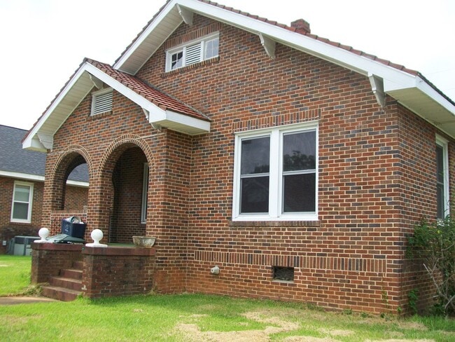 Building Photo - 100 Piedmont Ave Unit 100 Piedmont