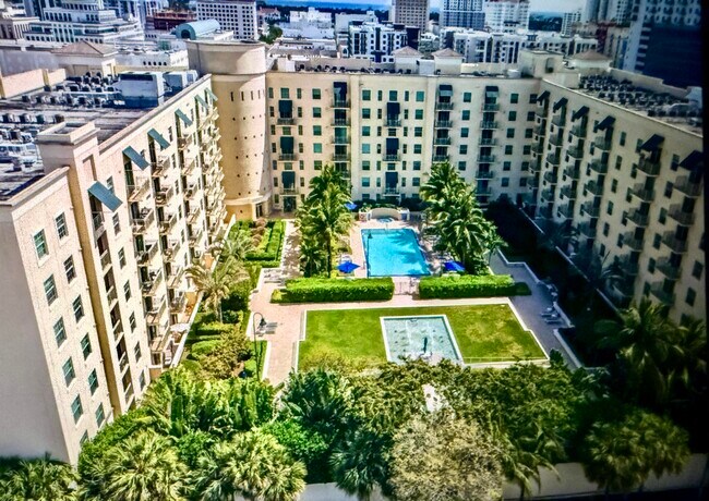 Building Photo - 610 Clematis St Unit 811