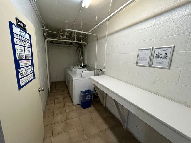 Photo - 685 Kelton Ave