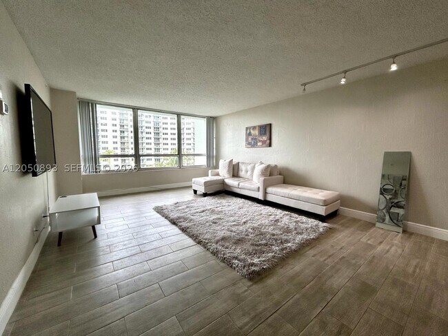 1500 Bay Dr E Unit 558S