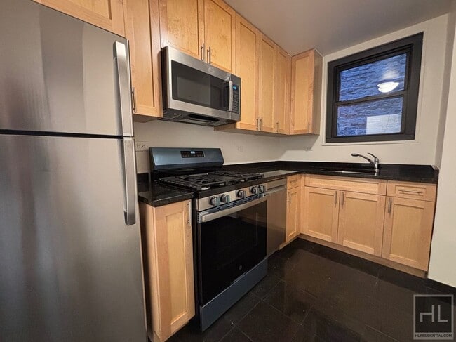 Building Photo - EAST 49 STREET